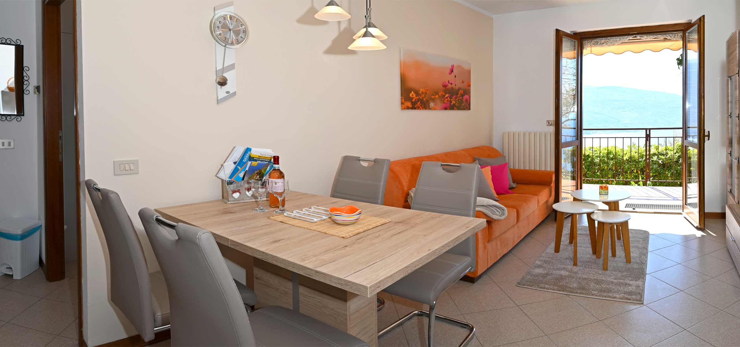 Gemütliches Ess- und Wohnzimmer 