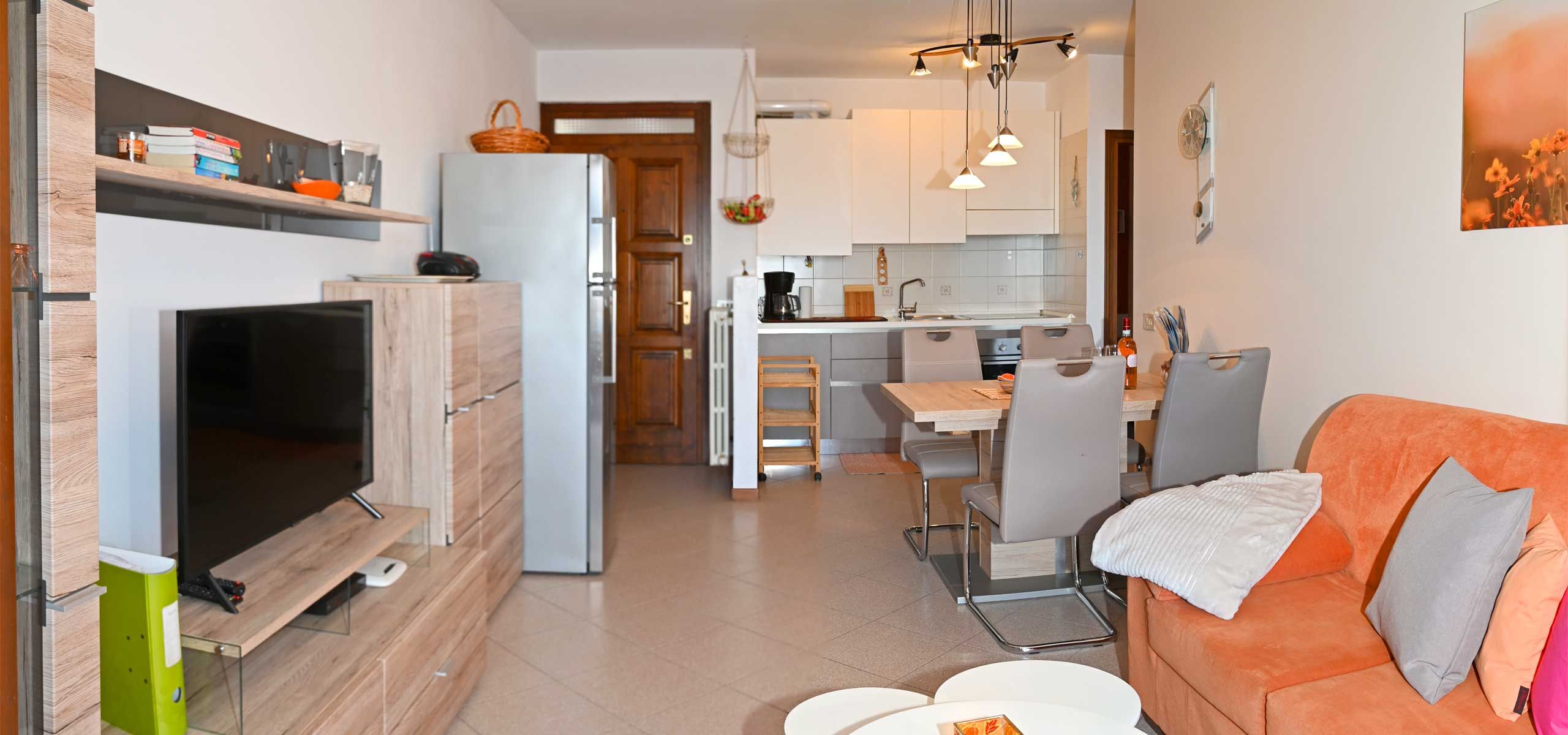 Gemütliches Ess- und Wohnzimmer 